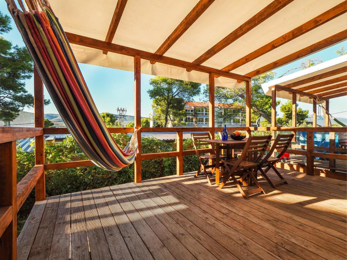 Mediteran Travel Mobile Homes Trogir - Ciovo Arbanija ภายนอก รูปภาพ