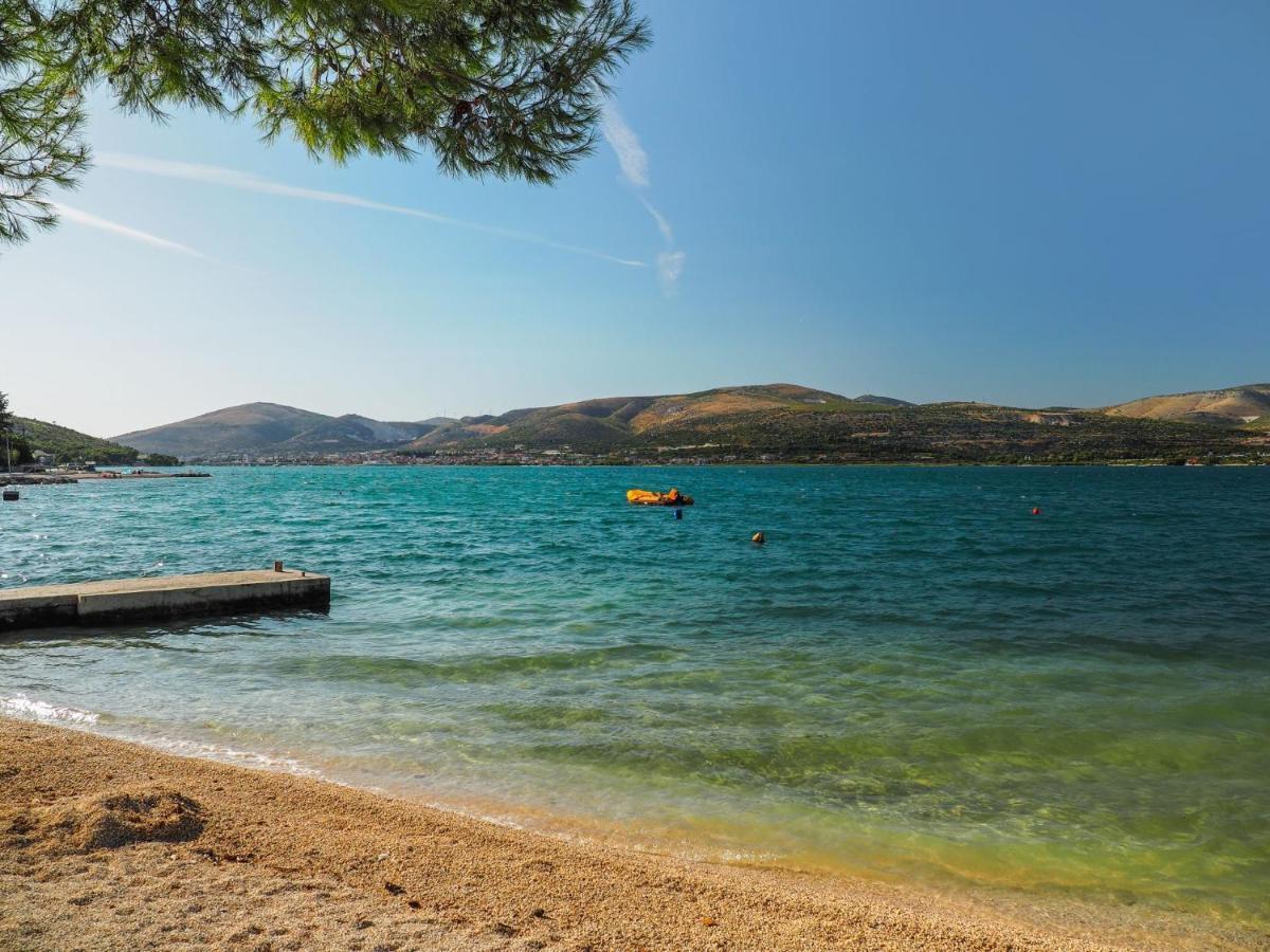 Mediteran Travel Mobile Homes Trogir - Ciovo Arbanija ภายนอก รูปภาพ