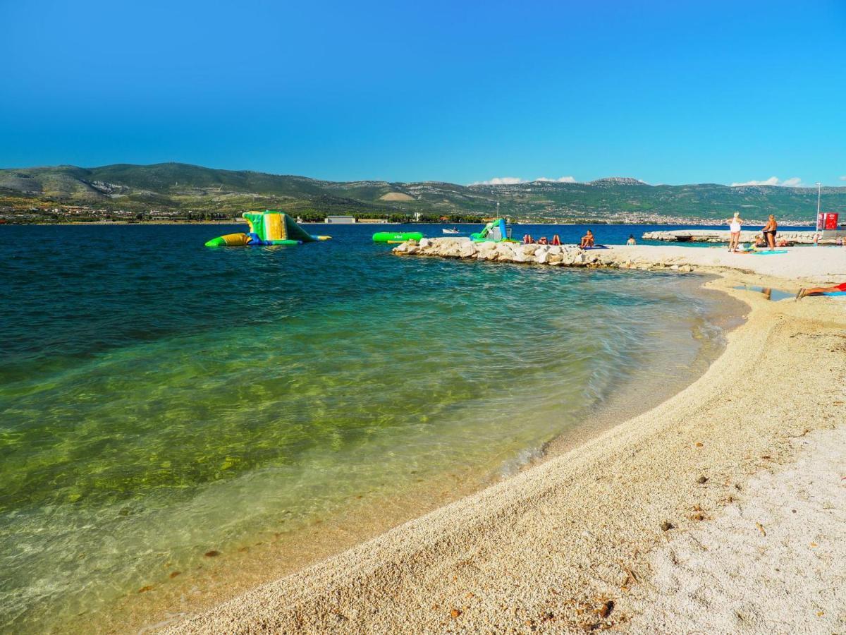 Mediteran Travel Mobile Homes Trogir - Ciovo Arbanija ภายนอก รูปภาพ